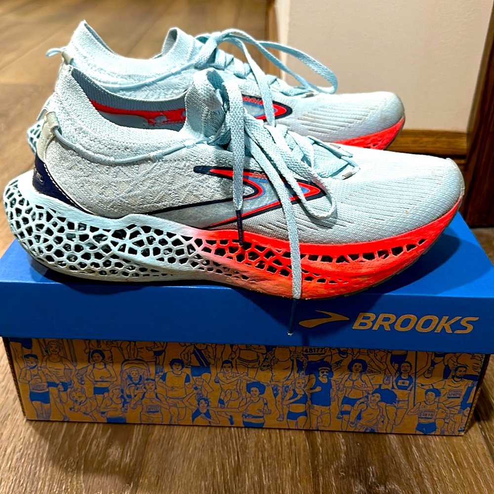 Brooks Exhilarate BL Running Shoes - Women's Size 7- Limited Edition